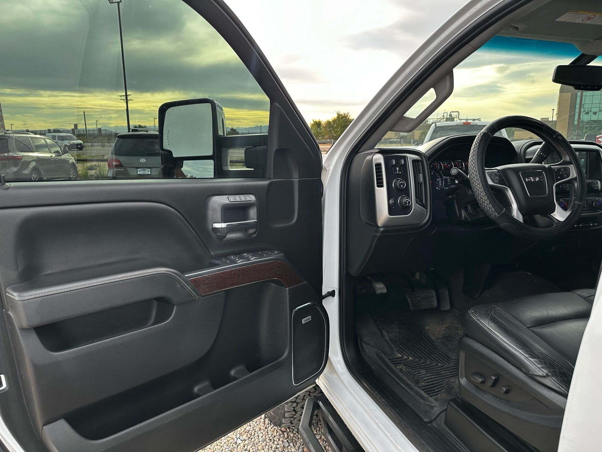 2019 Gmc Sierra SLT Denali photo 32
