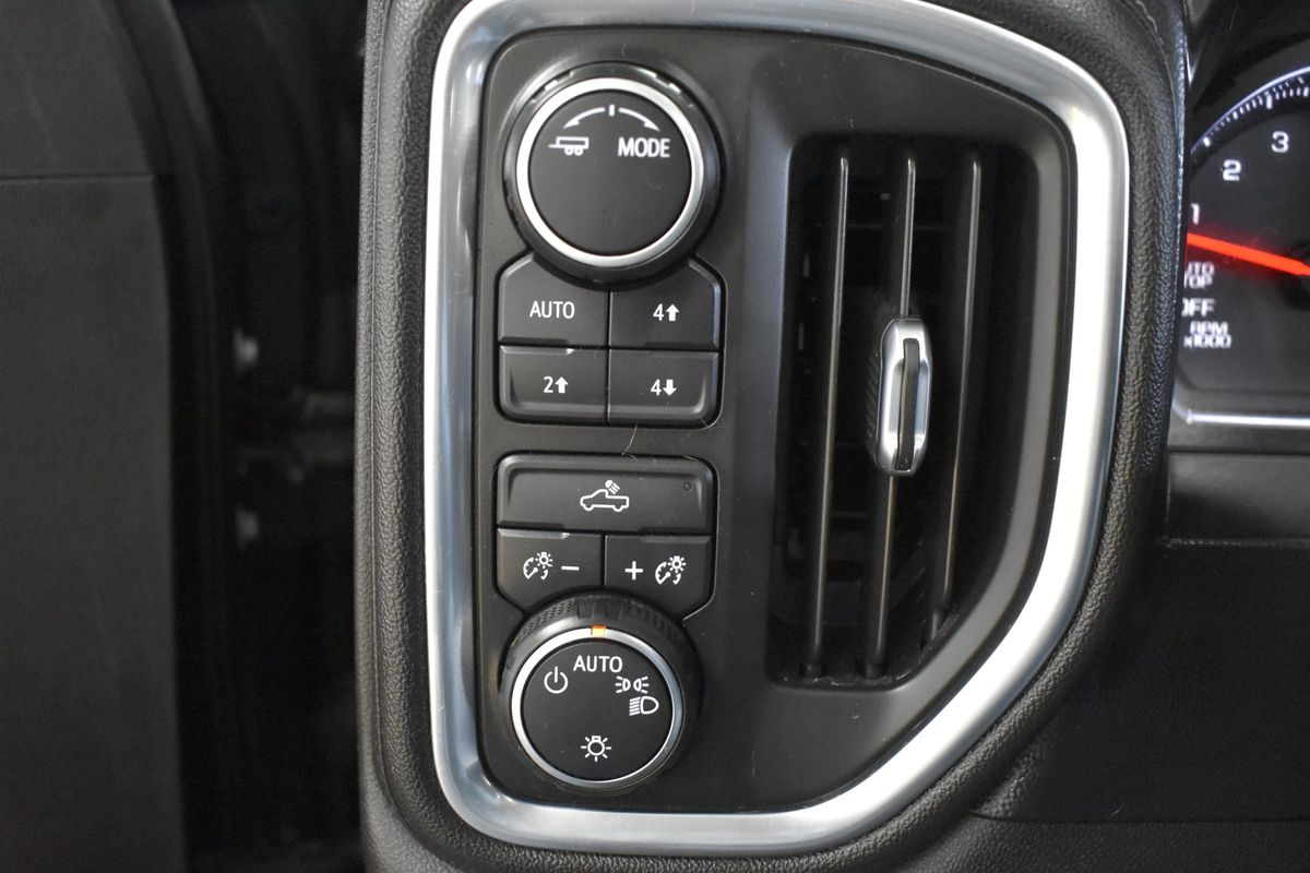 2020 Chevrolet Silverado 1500 4WD Crew Cab Short Bed LT