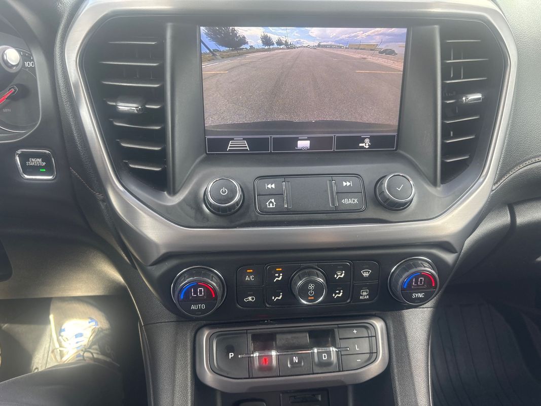 2020 GMC Acadia AT4 AWD's photo
