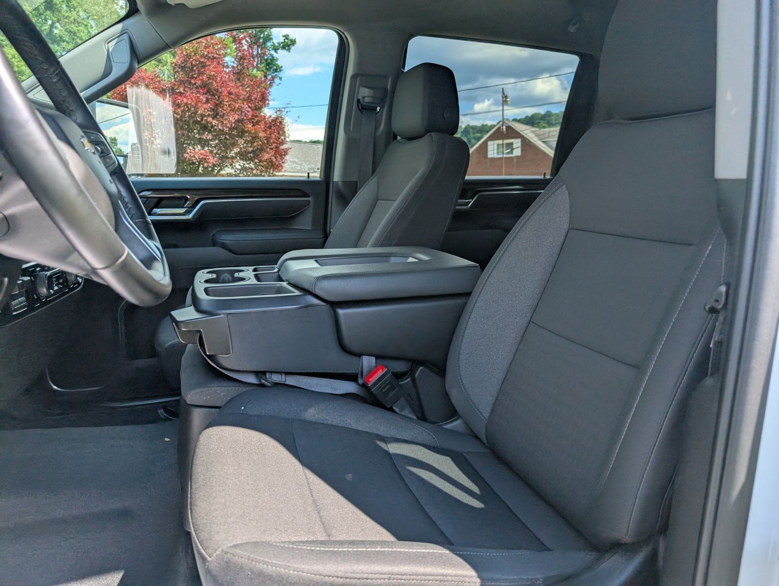 2025 Chevrolet Silverado 2500HD 31