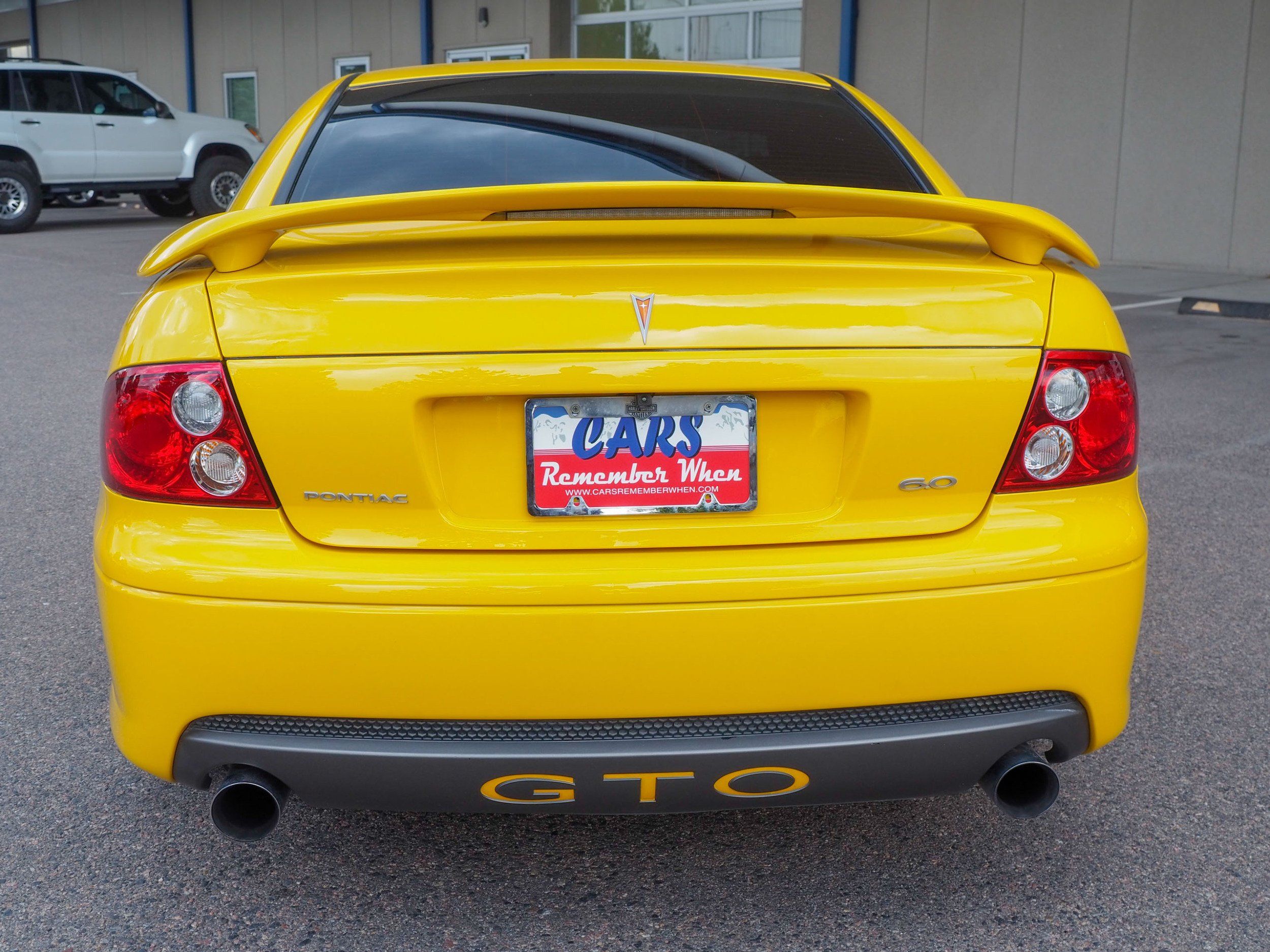 2005 Pontiac GTO Yellow 