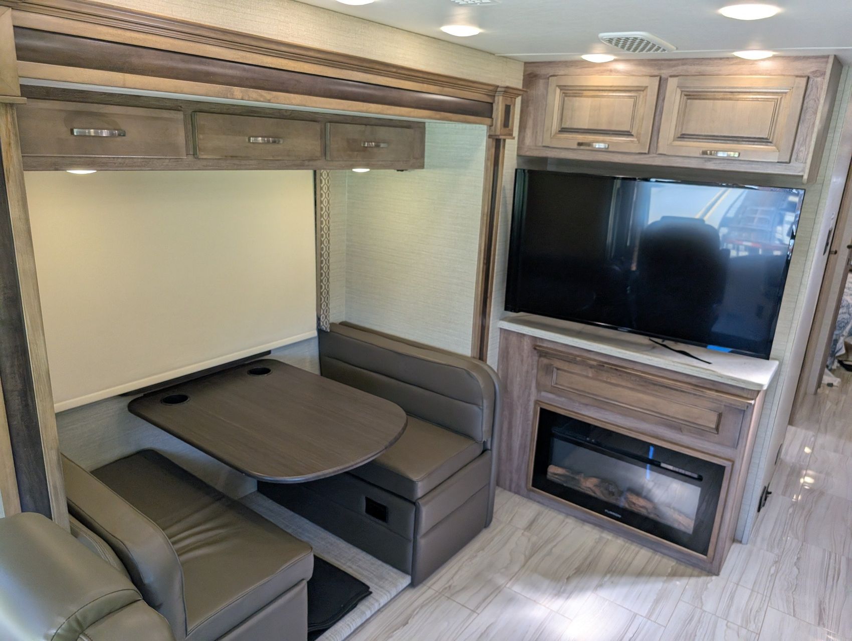 2019 Jayco Embark 84