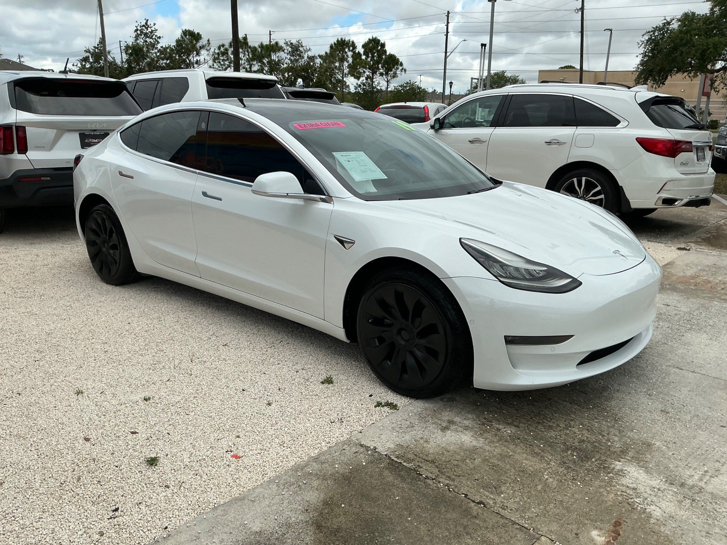 2019 Tesla Model 3 Long Range photo 2