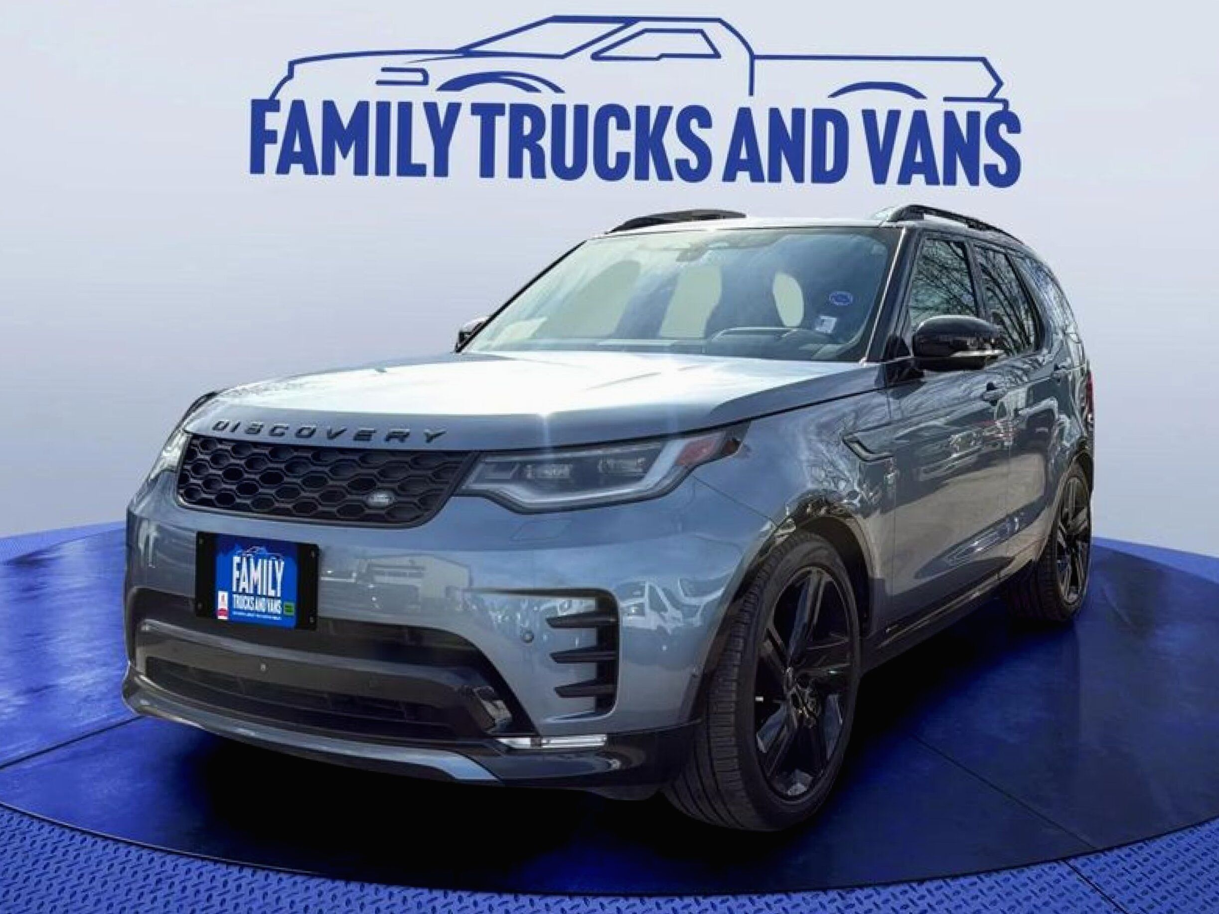 2022 Land Rover Discovery HSE R Dynamic's photo