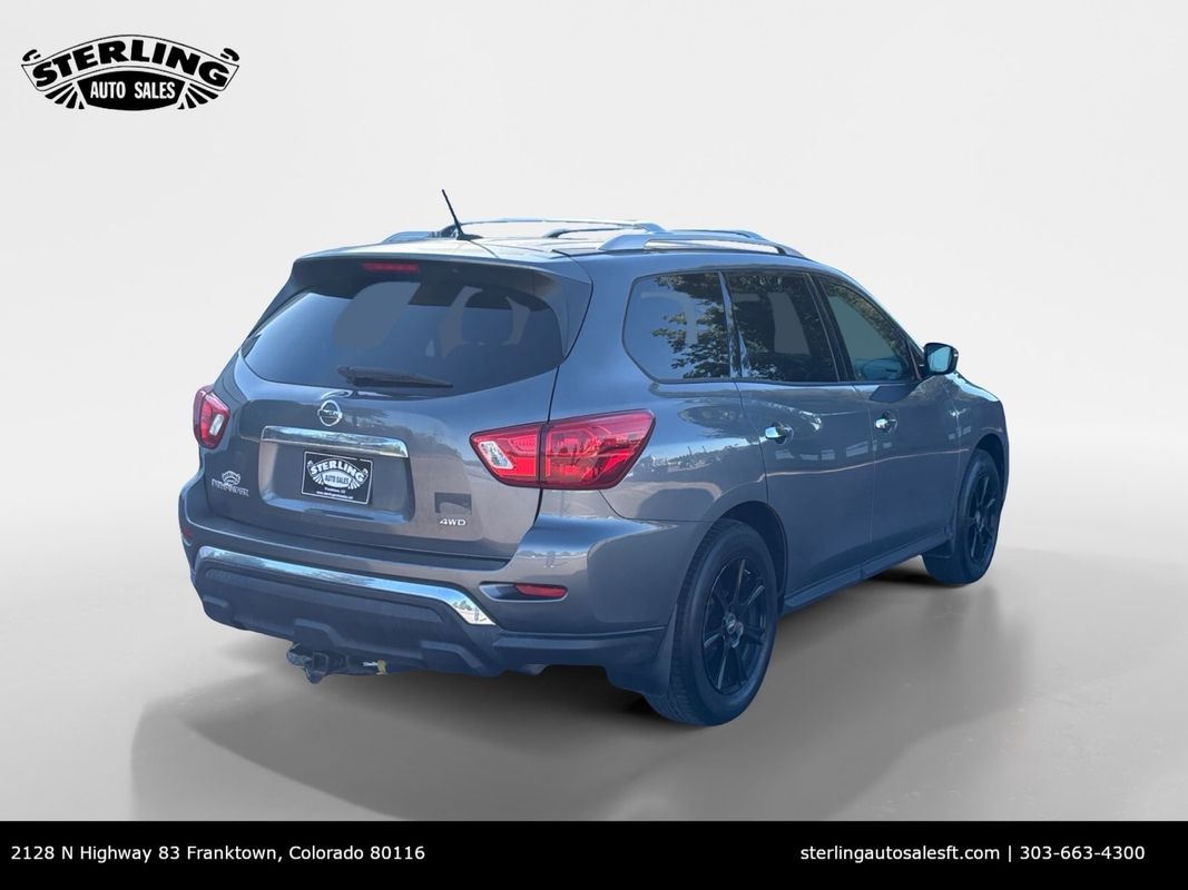 View vehicle photo 5