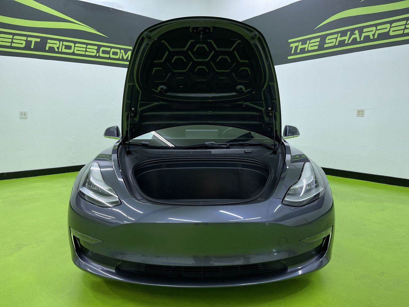2018 Tesla Model 3 Long Range photo 4