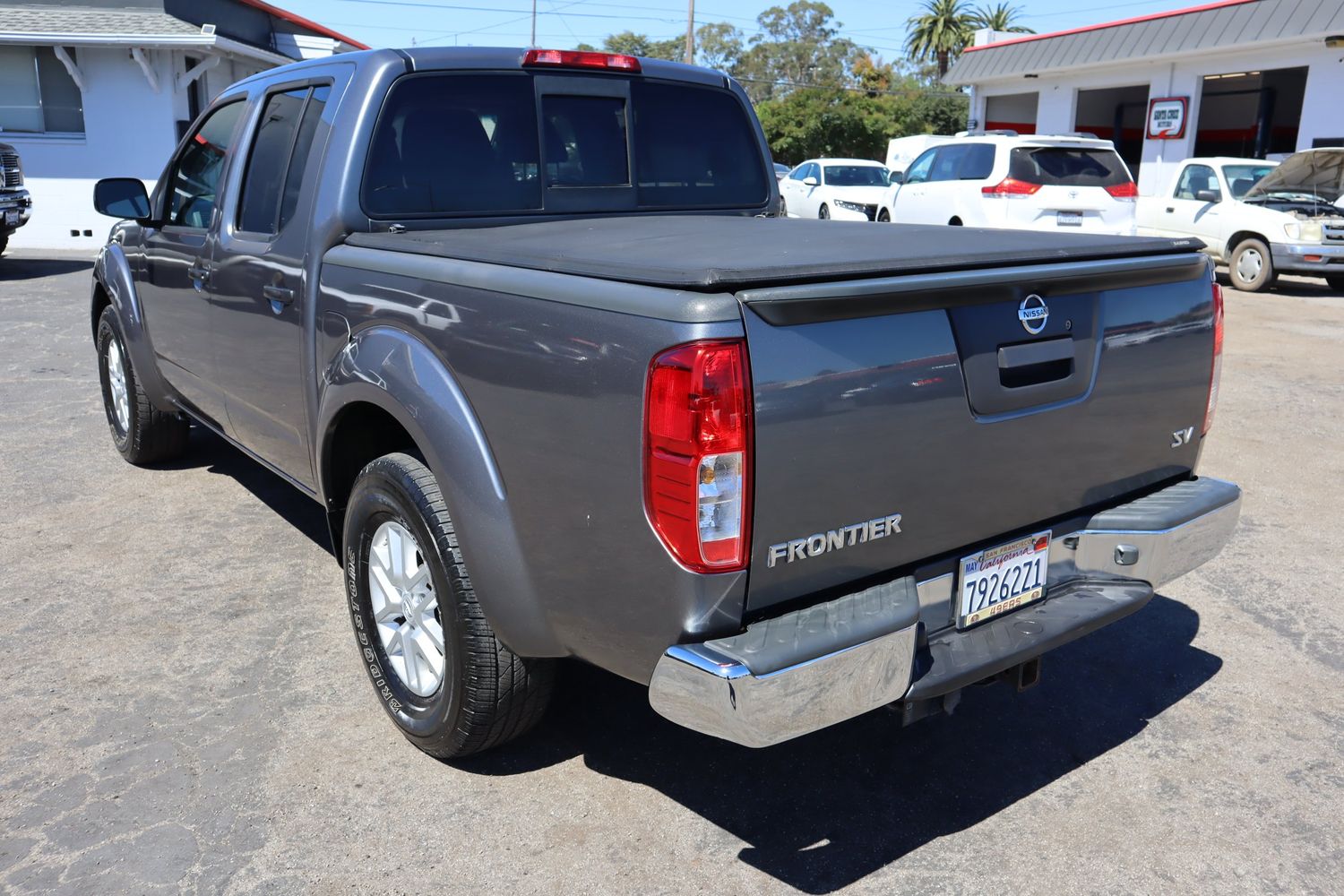 2016 Nissan Frontier SV photo 4