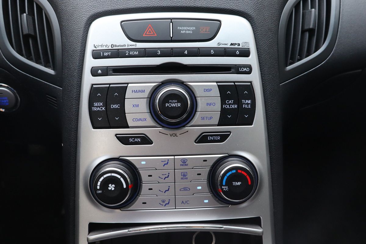 2010 Hyundai Genesis Coupe 2.0T Premium