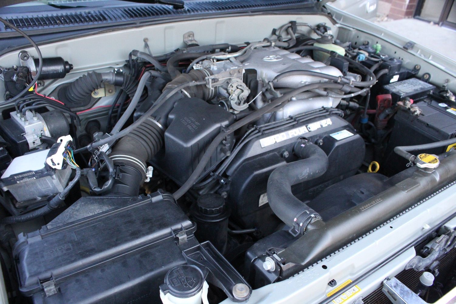 2000 Toyota 4Runner SR5 | Victory Motors of Colorado