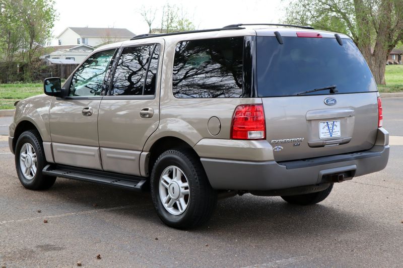 2003 Ford Expedition XLT | Victory Motors of Colorado