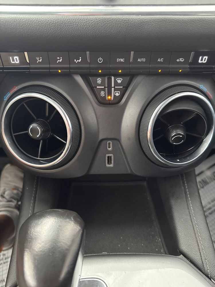2019 Chevrolet Blazer 2LT photo 29