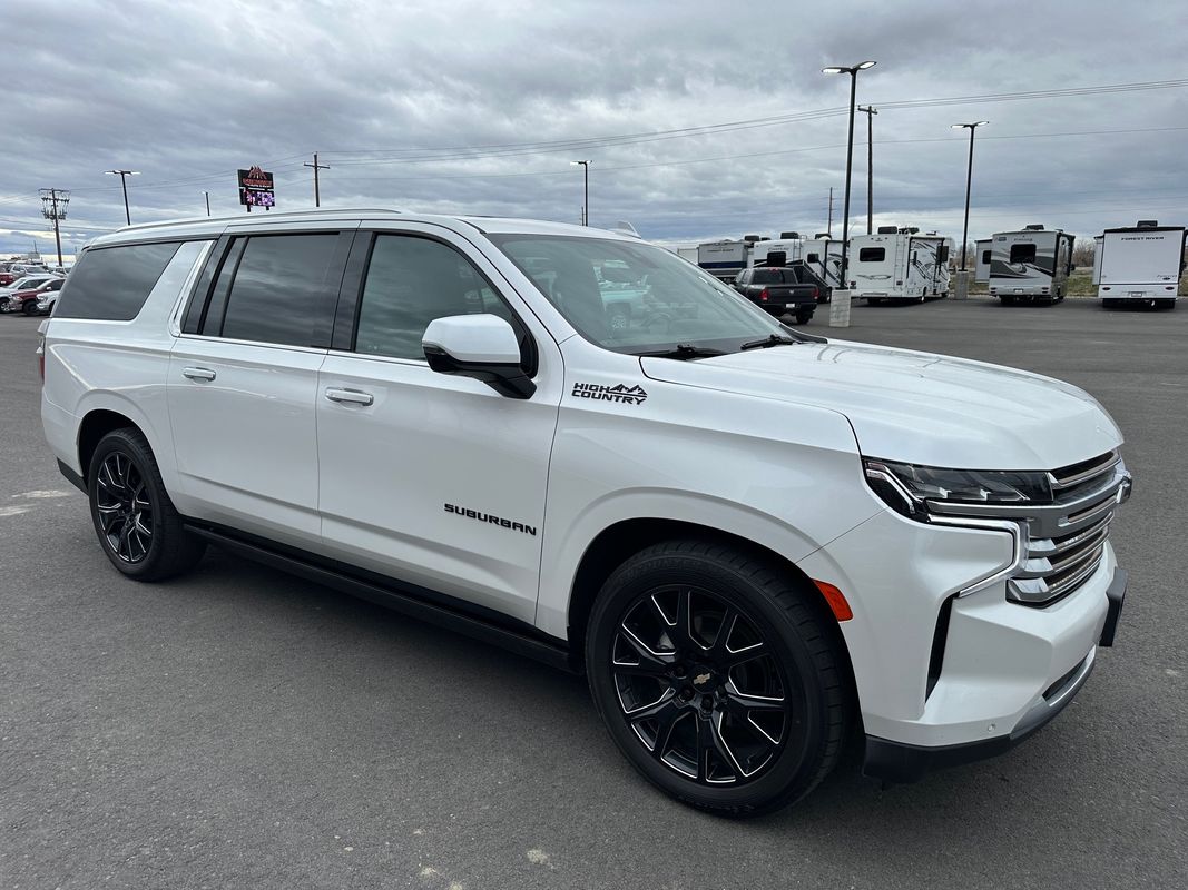 2021 Chevrolet Suburban High Country's photo