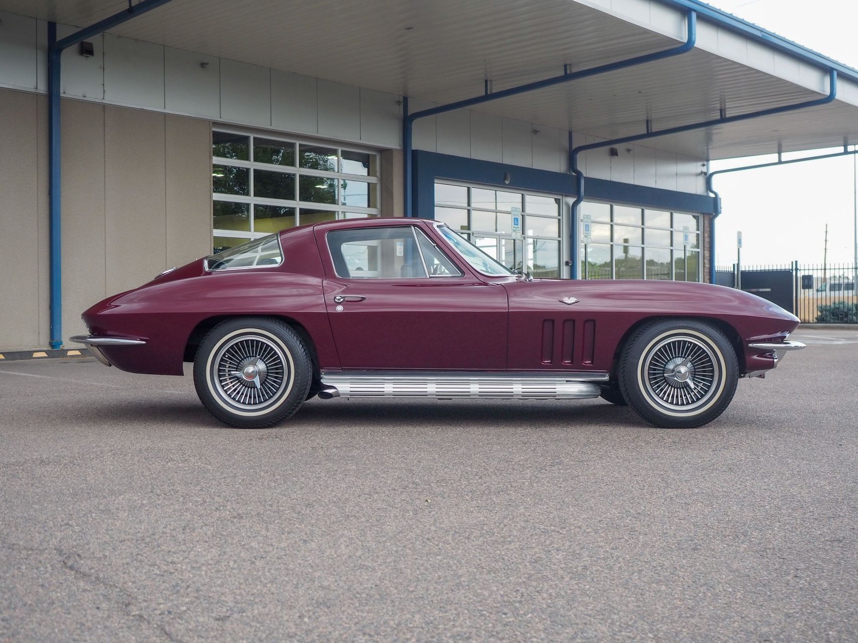 1966 Chevrolet Corvette 9