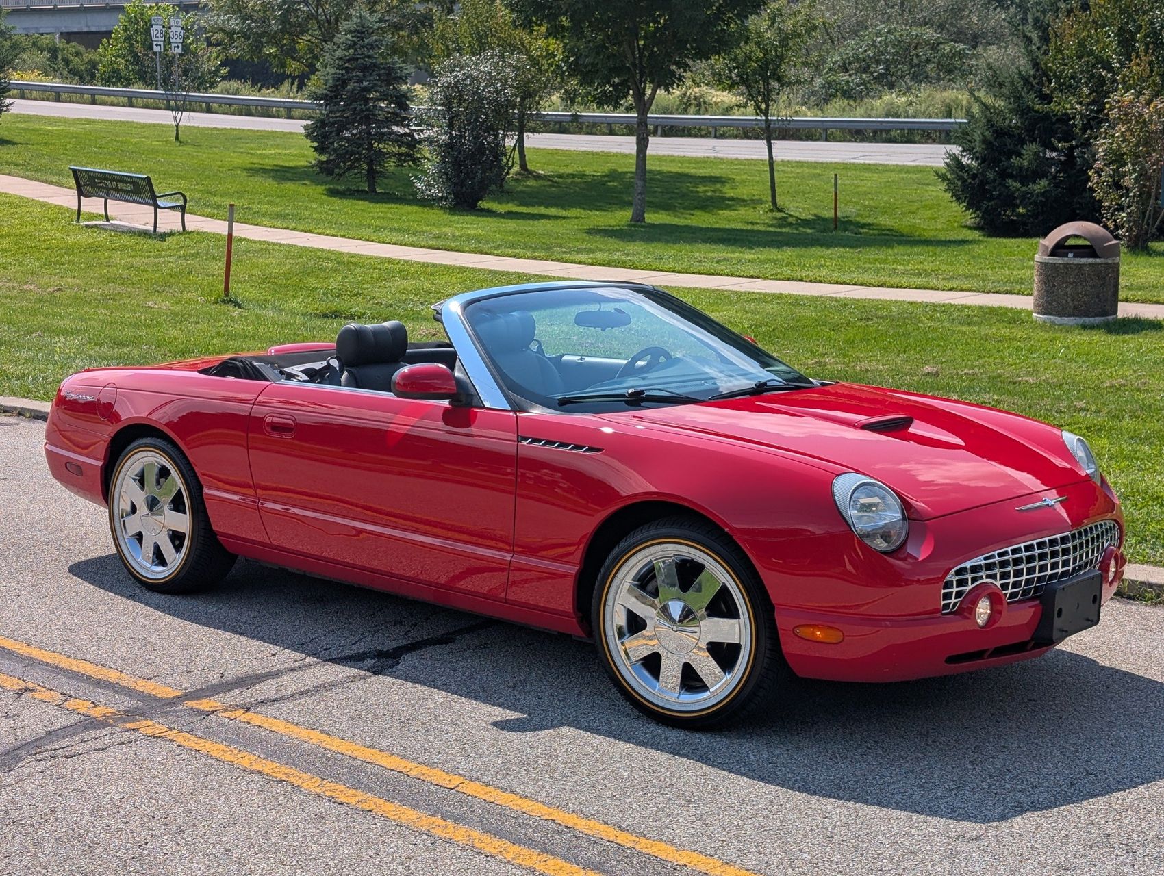 2002 Ford Thunderbird 57
