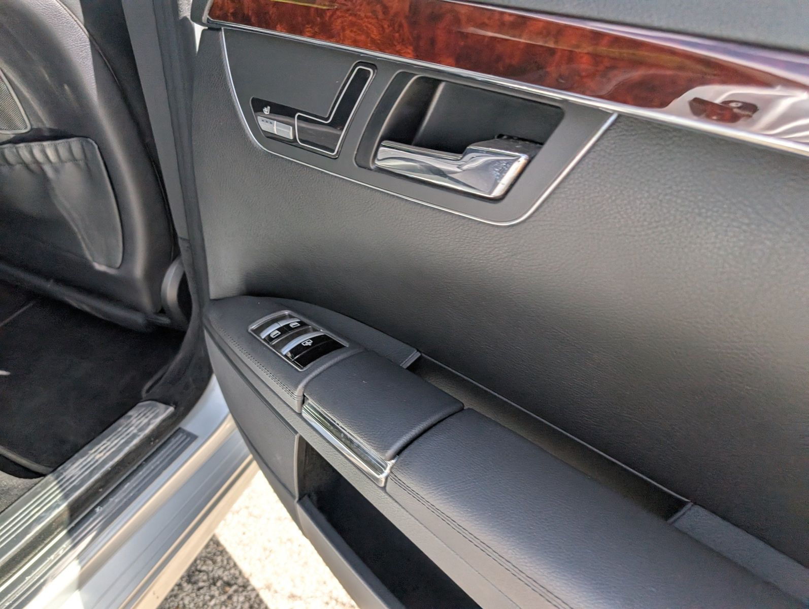 2009 Mercedes-Benz S-Class 178