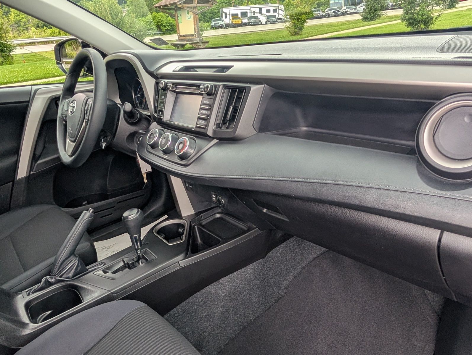 2017 Toyota RAV4 71