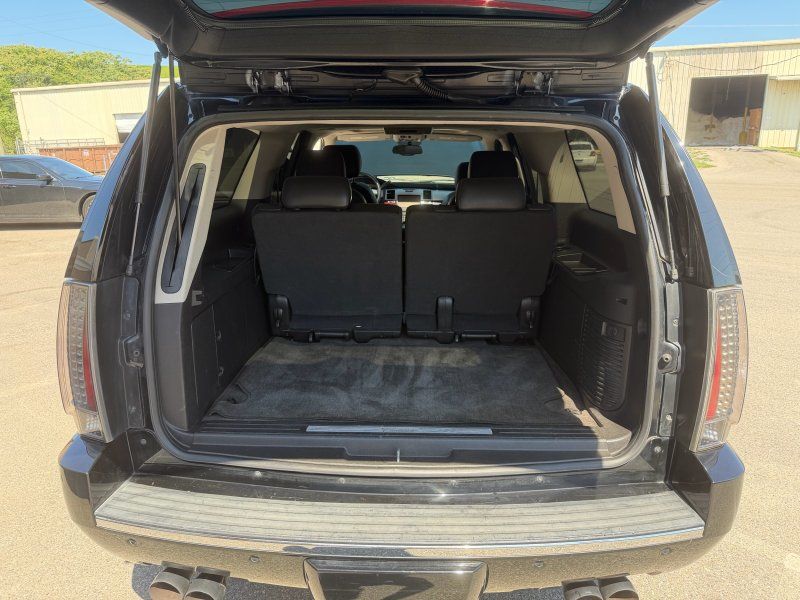 2012 Cadillac Escalade ESV Premium - Photo 17