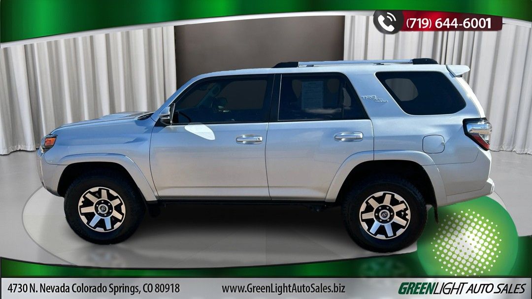 2018 Toyota 4Runner TRD Premium photo 2