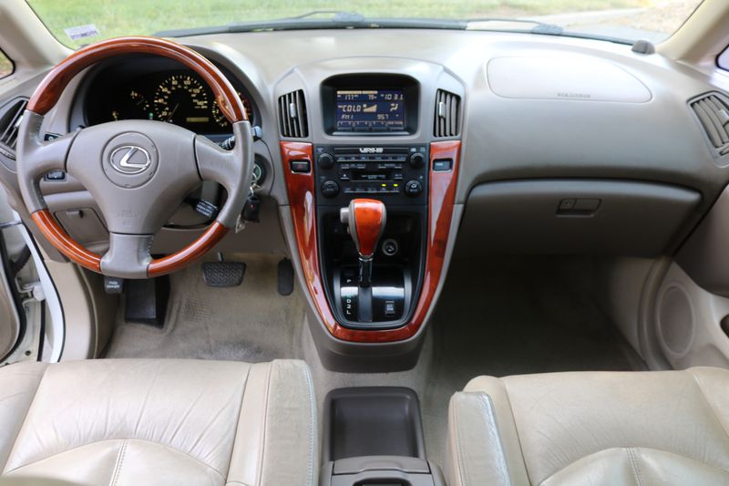 2003 Lexus RX 300 AWD | Victory Motors of Colorado