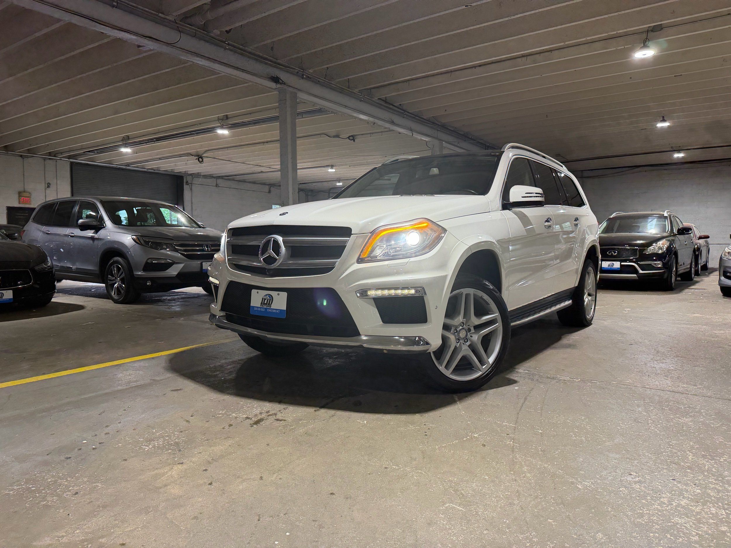 2015 Mercedes-Benz GL-Class GL550's photo