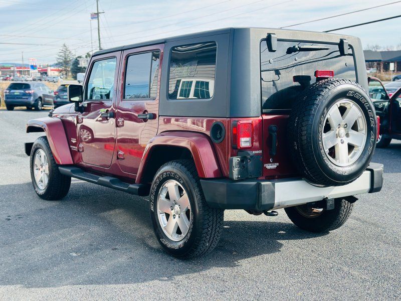 2009 Jeep Wrangler Unlimited Sahara photo 3