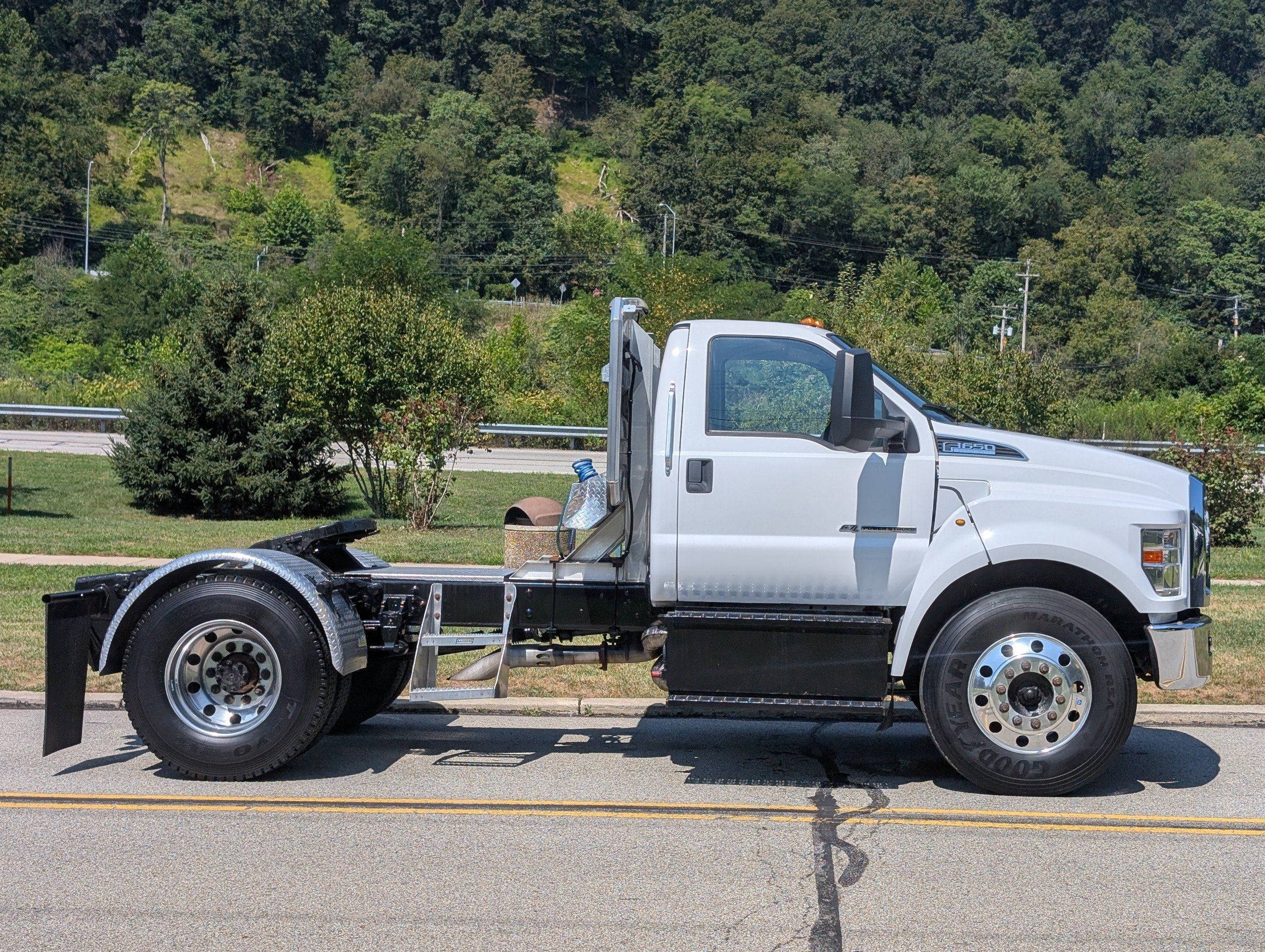 2018 Ford F-650 SuperCab photo 6