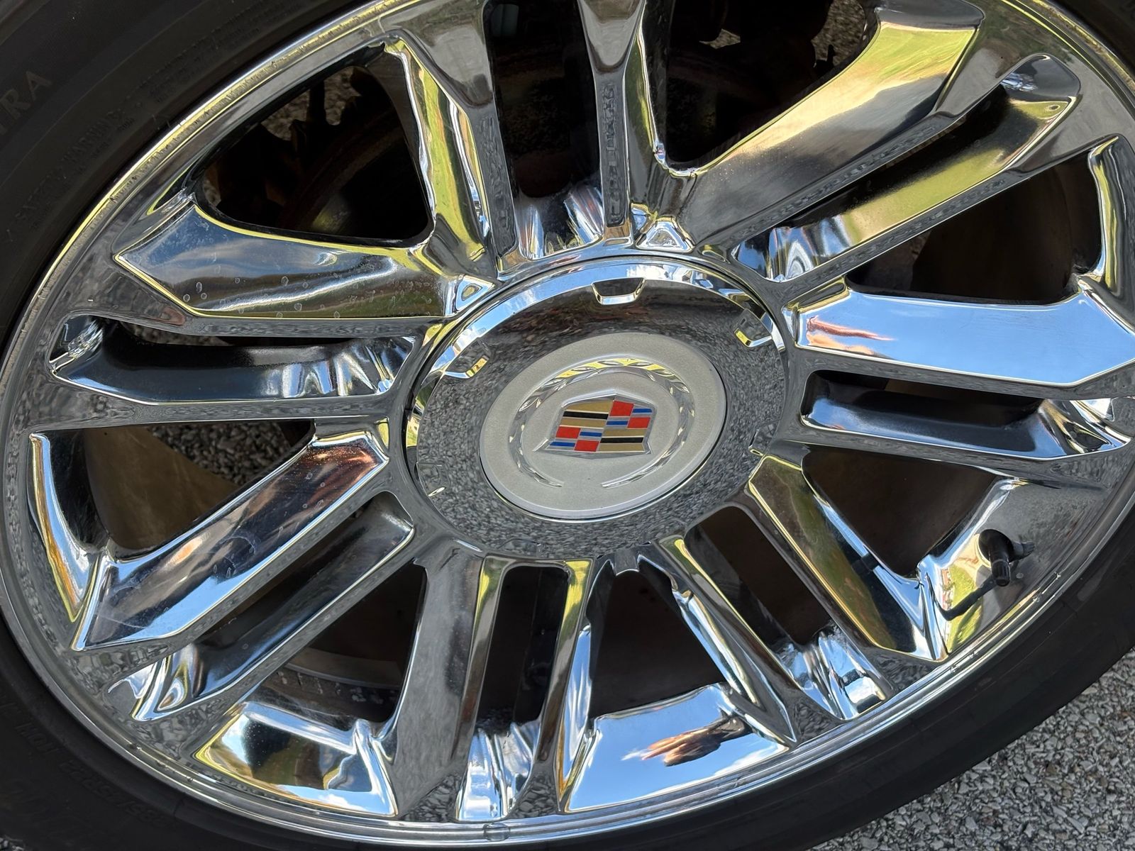 2014 Cadillac Escalade 54