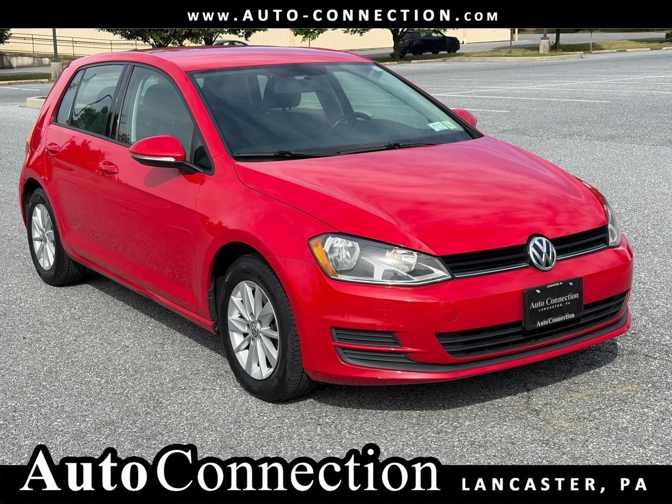 2016 Volkswagen Golf TSI S 4-Door Auto's photo