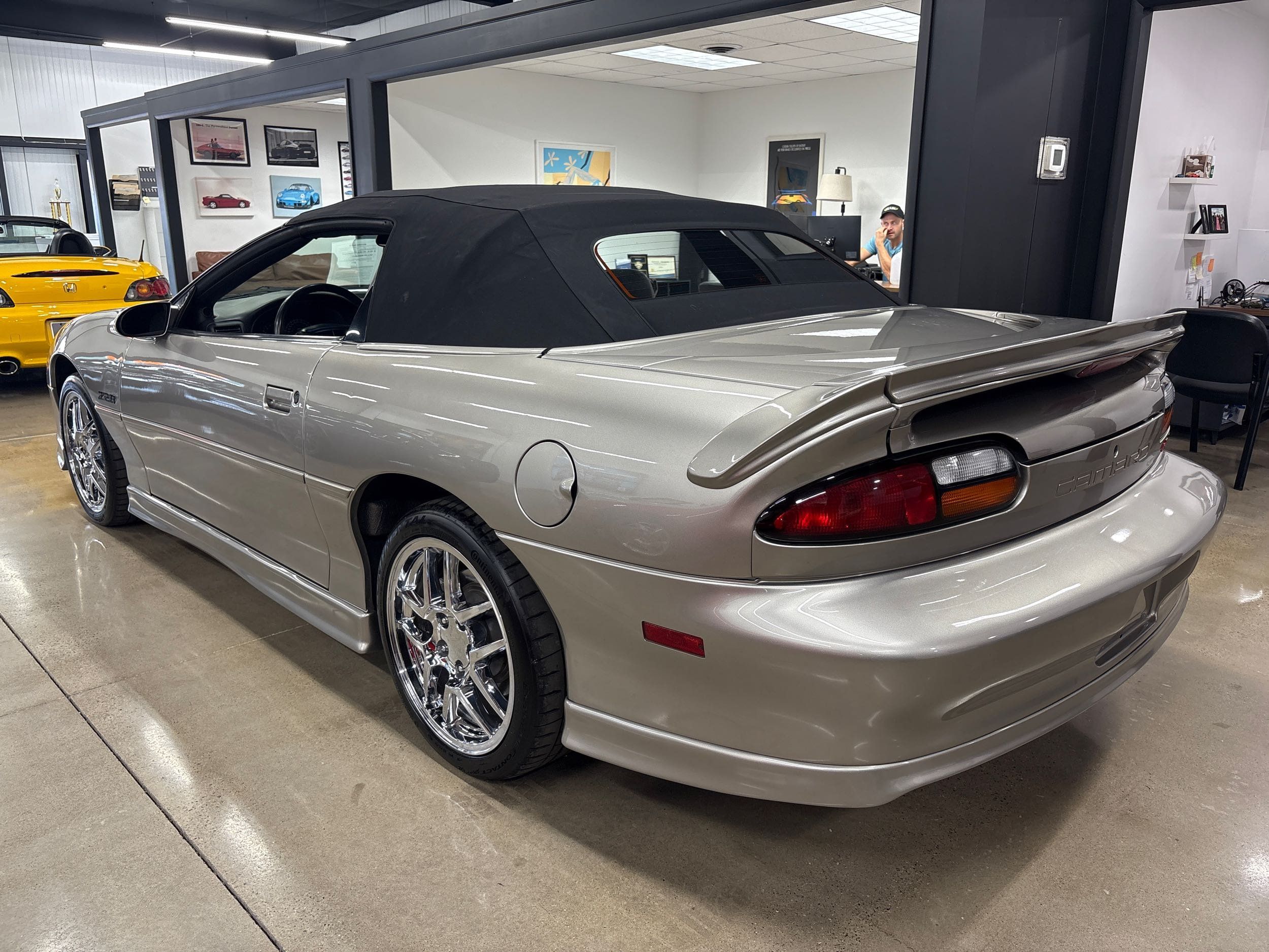 2002 Chevrolet Camaro Sport Coupe photo 60