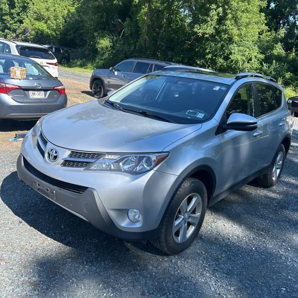 2013 Toyota RAV4 XLE AWD's photo