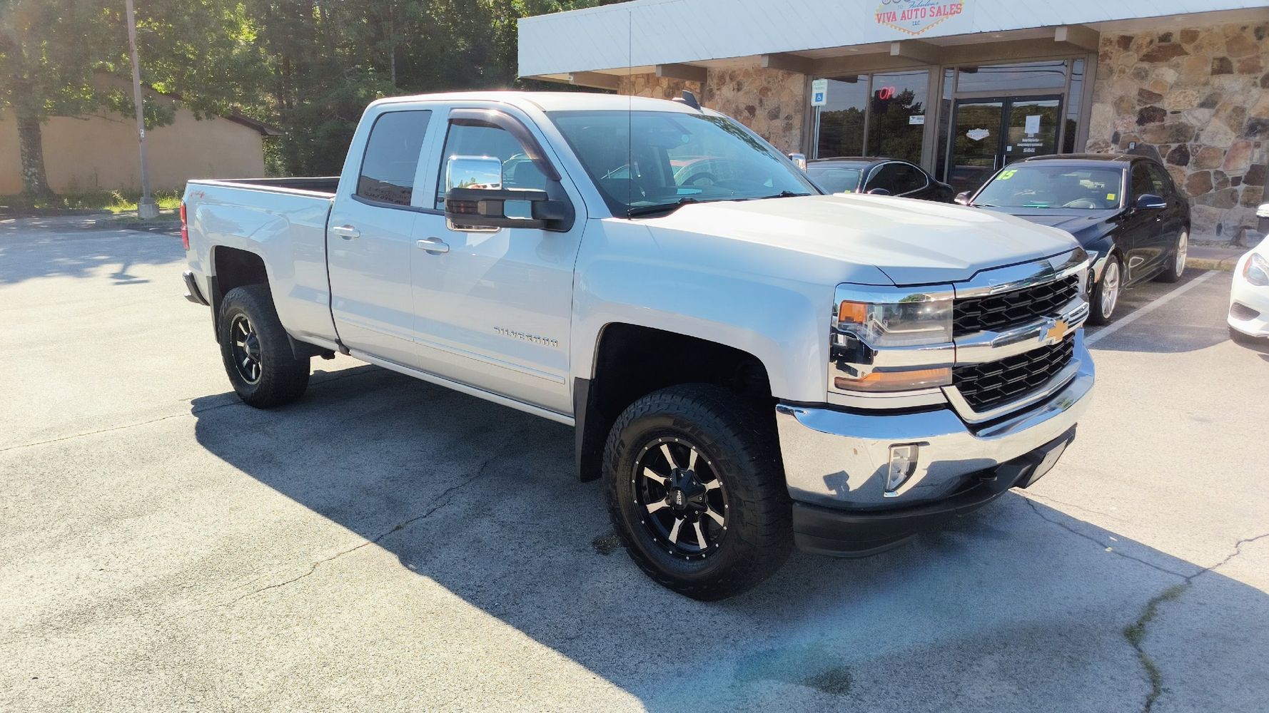 2016 Chevrolet Silverado 1500 LT photo 7