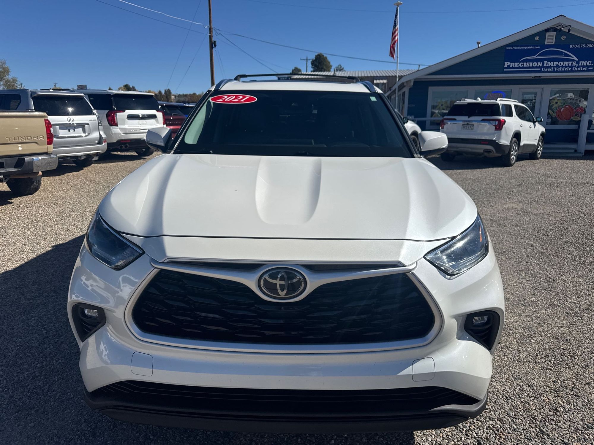 2021 Toyota Highlander XLE photo 4