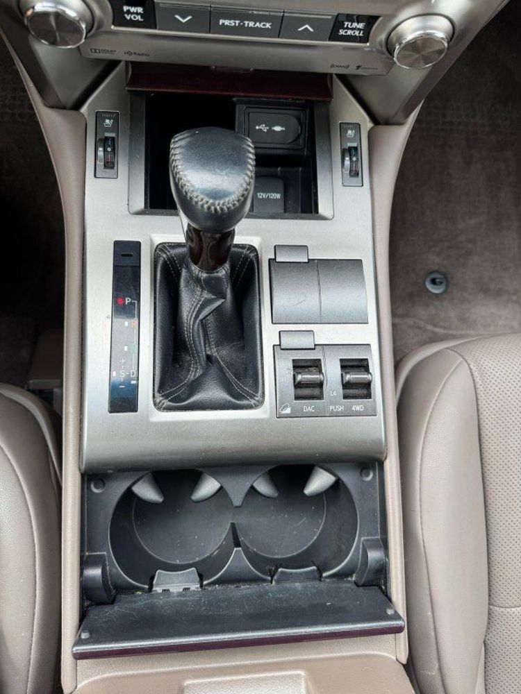 2019 Lexus GX 460 Premium photo 19