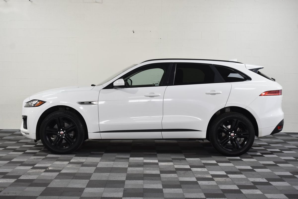 2018 Jaguar F-PACE 30t R-Sport