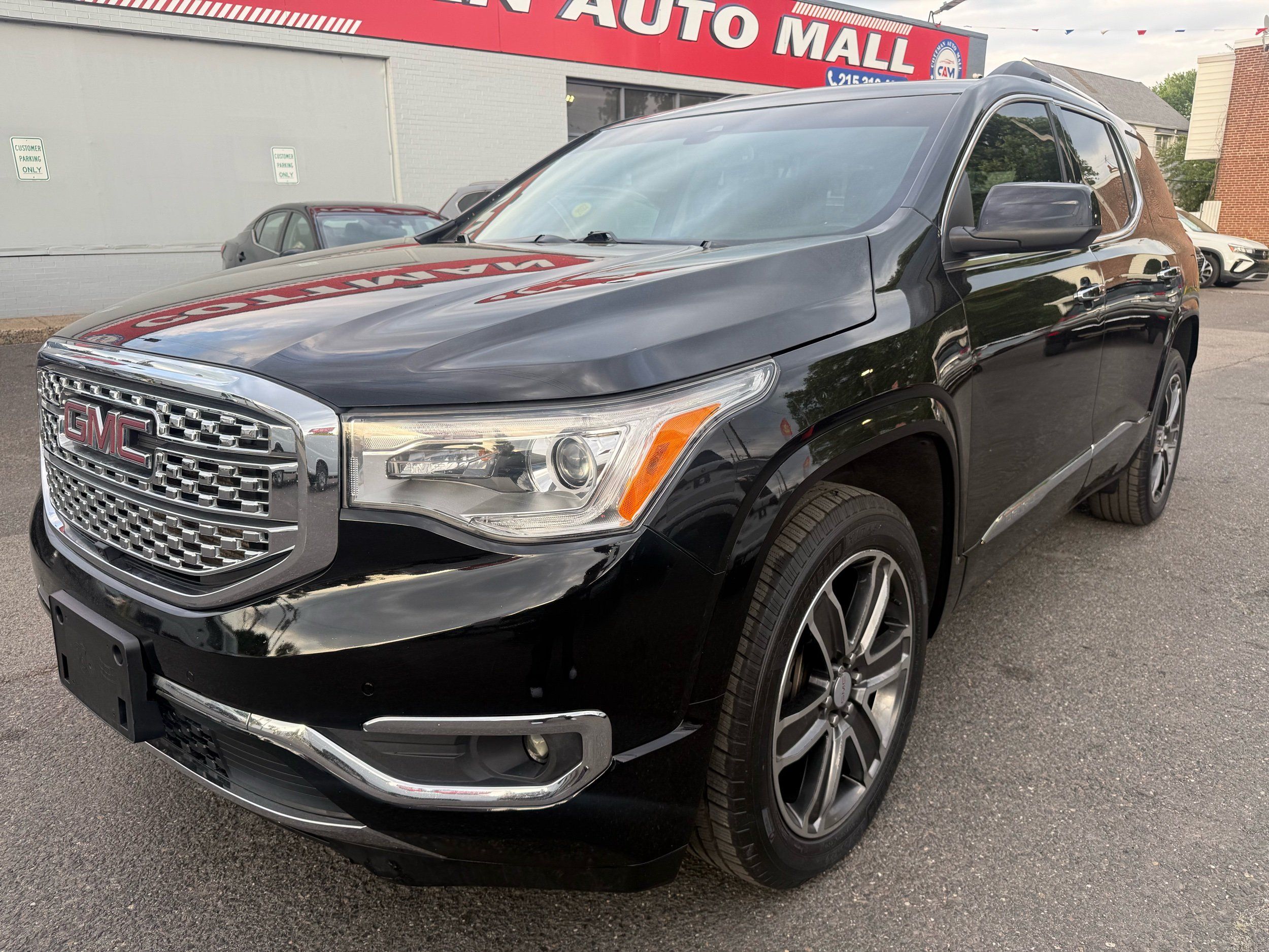2019 GMC Acadia Denali AWD's photo