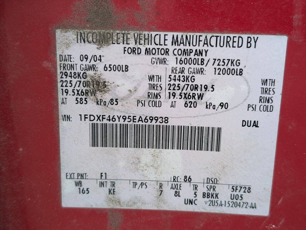 2005 Ford F-450 Super Duty 46