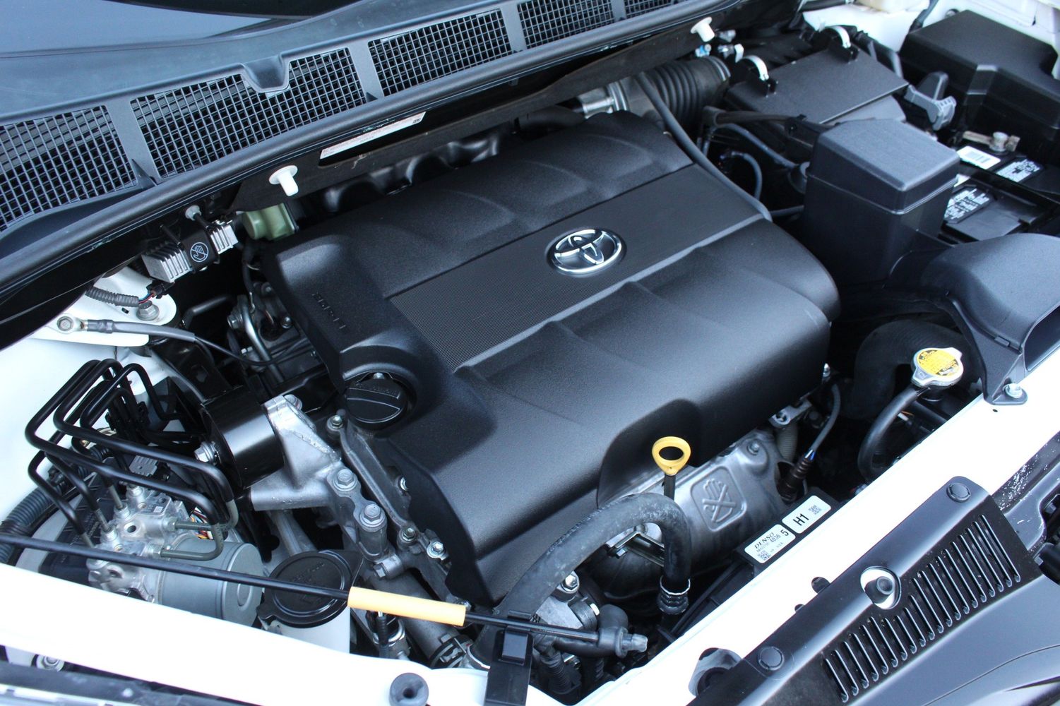 2012 Toyota Sienna LE 8-Passenger | Victory Motors of Colorado