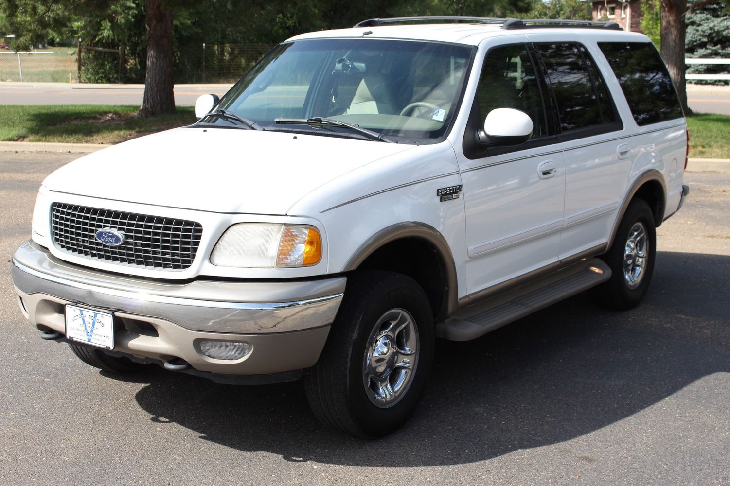 2000 Ford Expedition Eddie Bauer | Victory Motors of Colorado