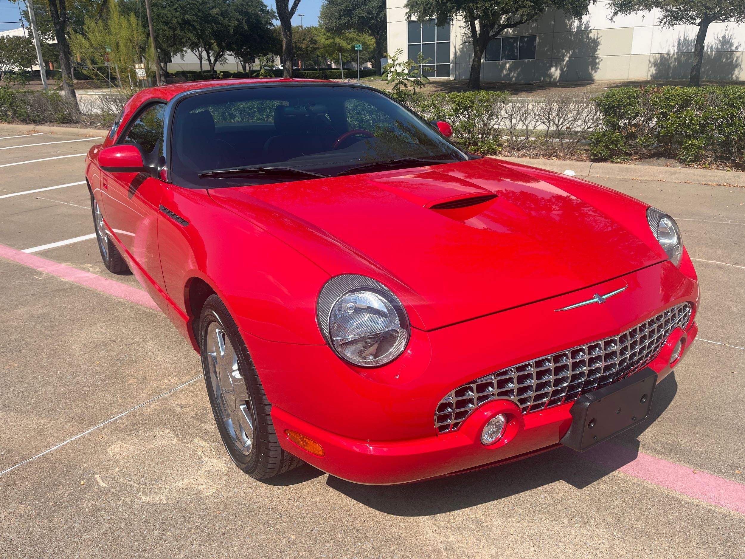 2002 Ford Thunderbird Base photo 2