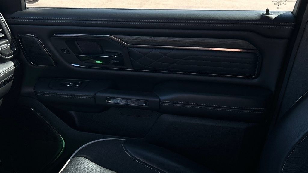 2025 RAM Ram 1500 Pickup Limited - Photo 24