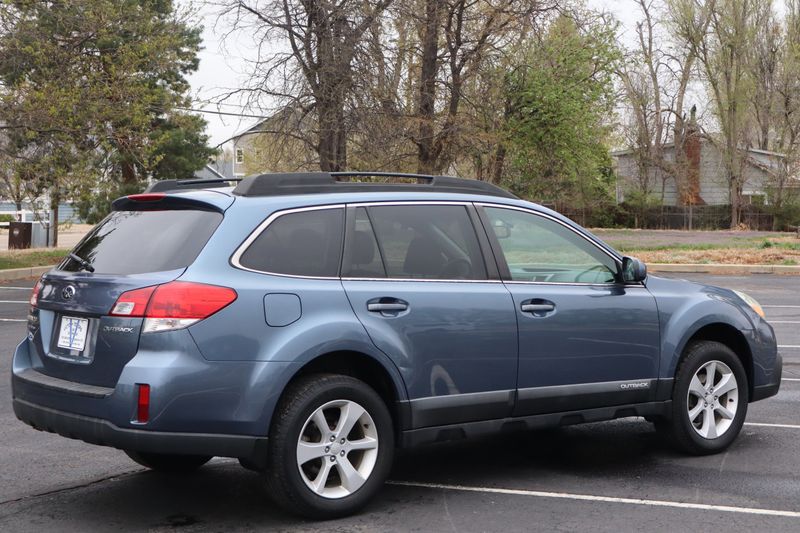 2013 Subaru Outback 2.5i Premium | Victory Motors of Colorado