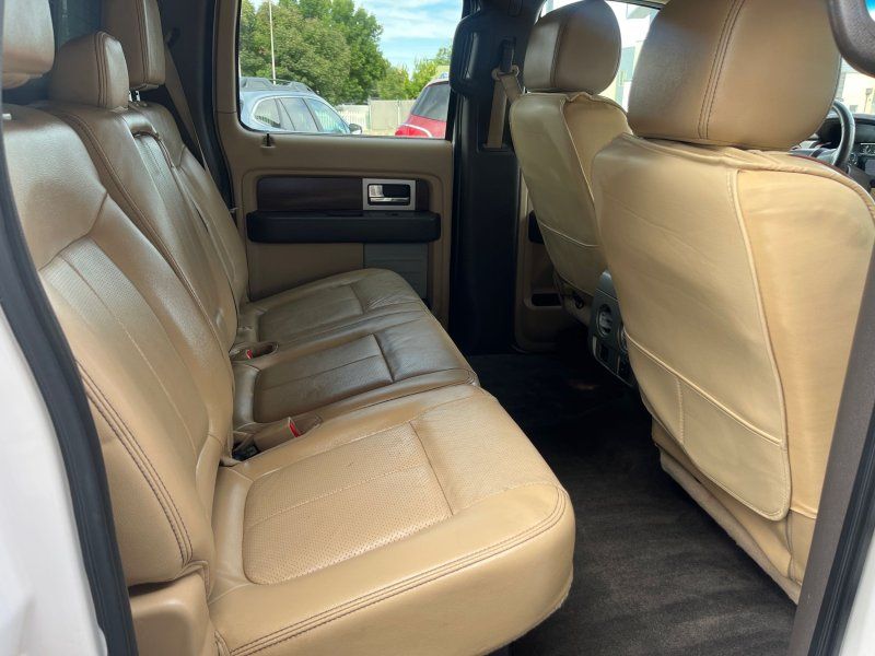 2013 Ford F-150 Lariat photo 17