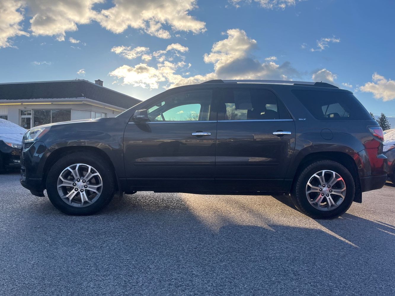 2016 GMC Acadia SLT-1 photo 2