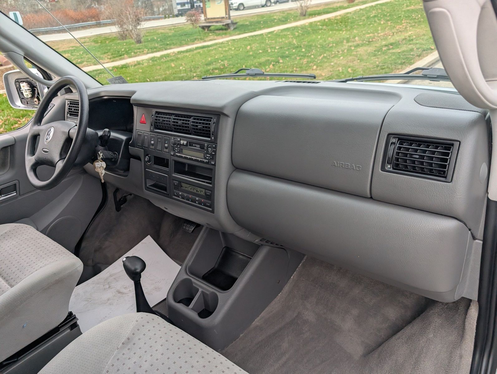 2003 Volkswagen EuroVan 195