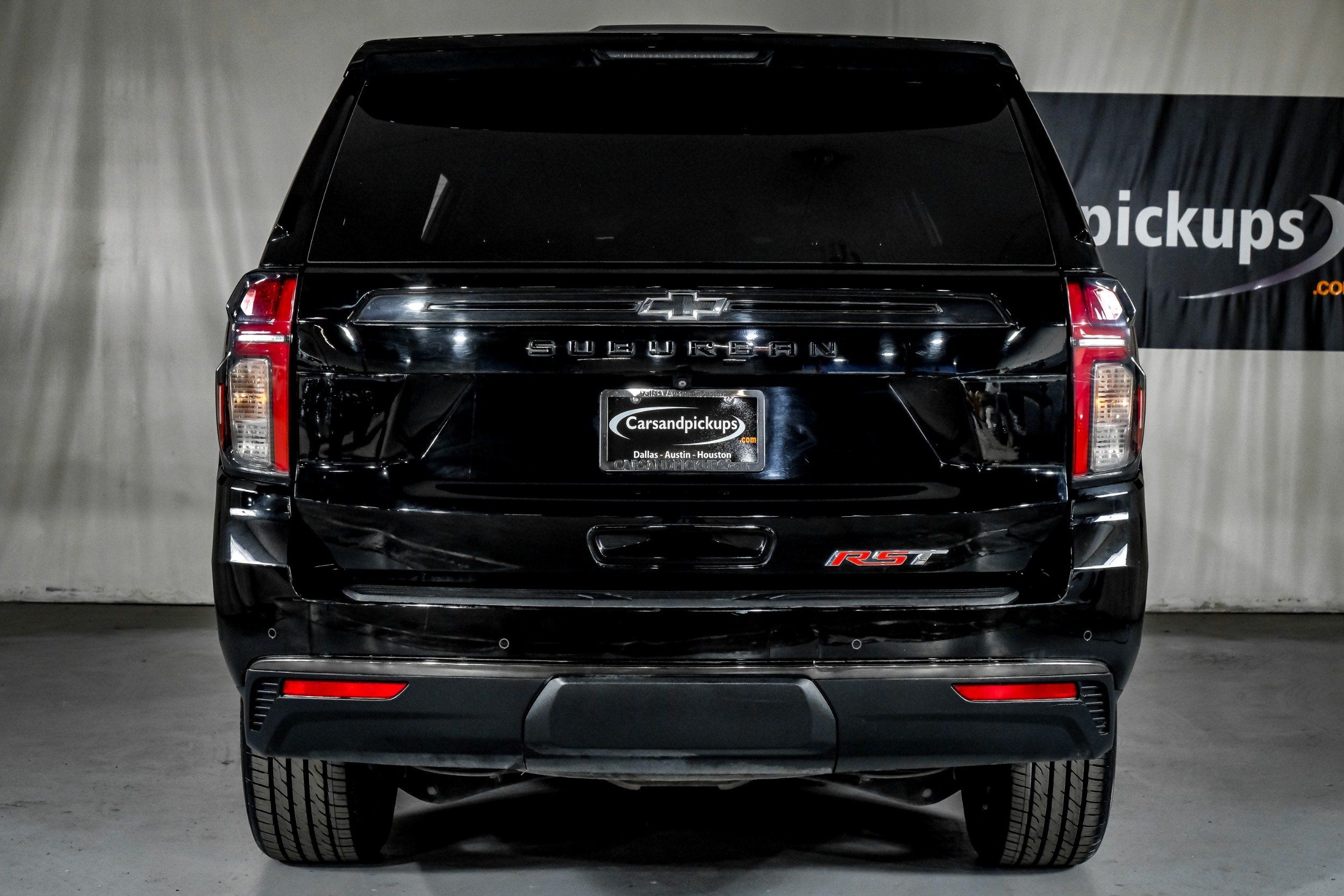 2021 Chevrolet Suburban RST photo 4