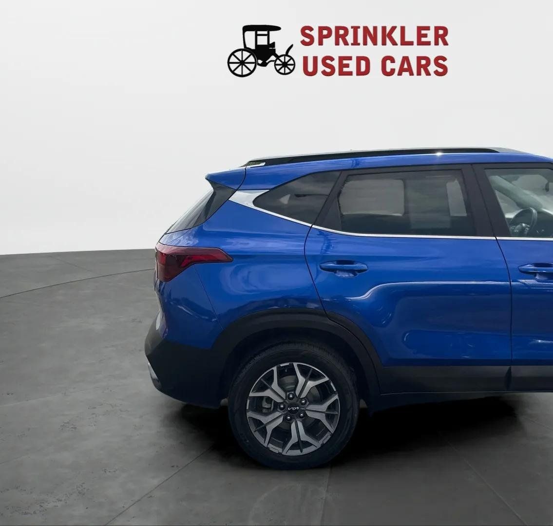 2022 Kia Seltos EX - Photo 11