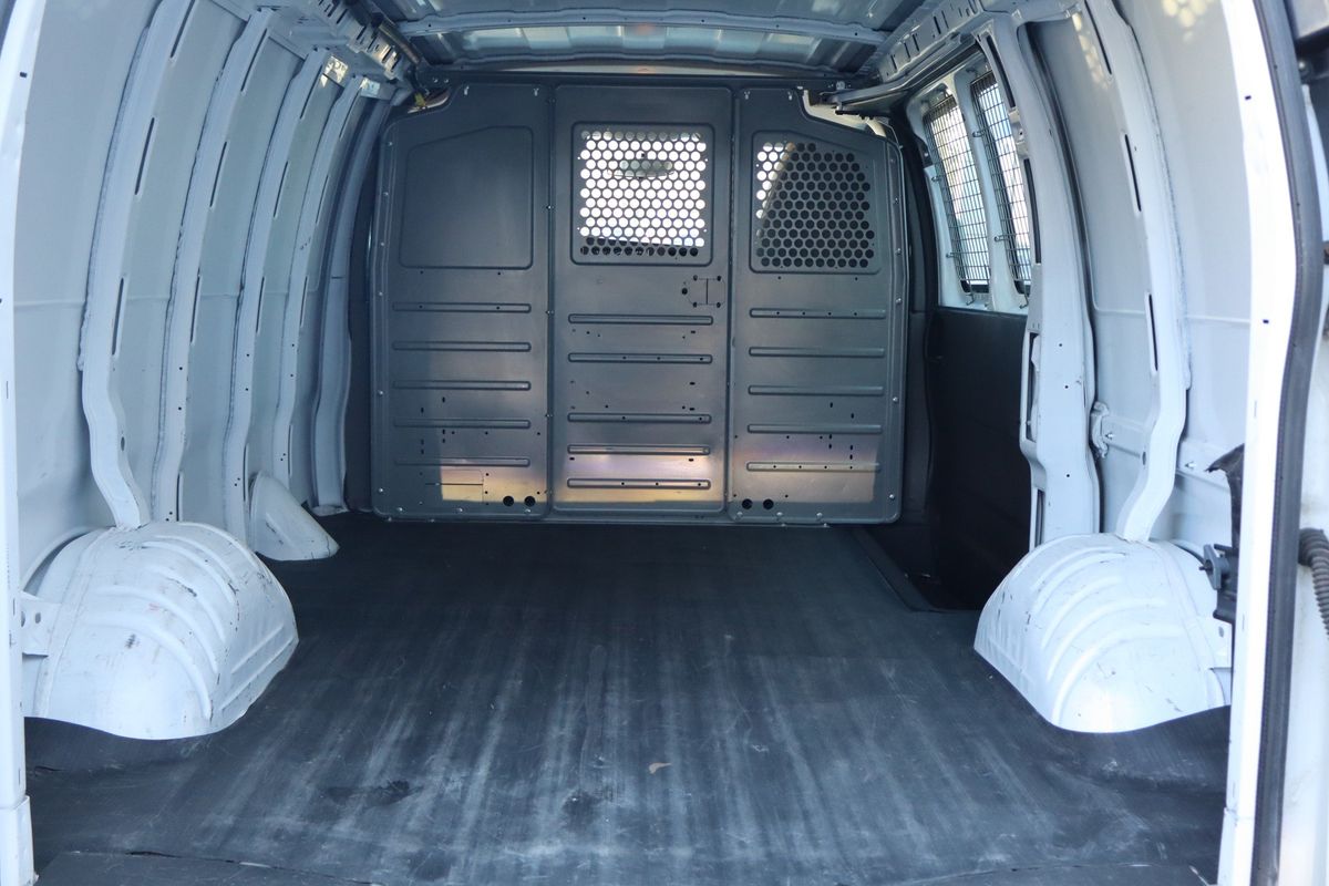 2011 Chevrolet Express 1500 Work Van