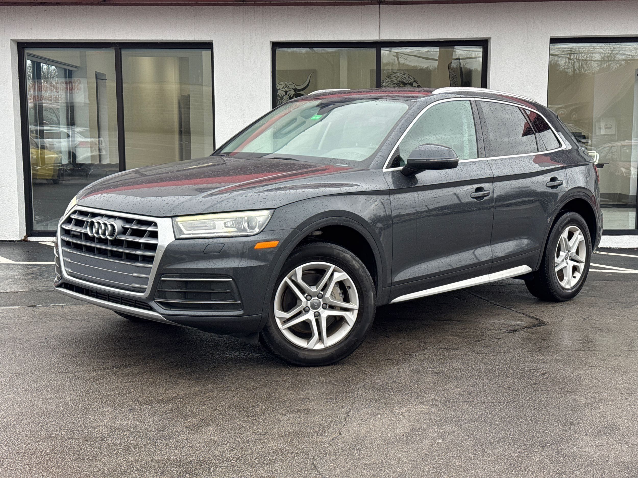 2019 Audi Q5 Premium's photo