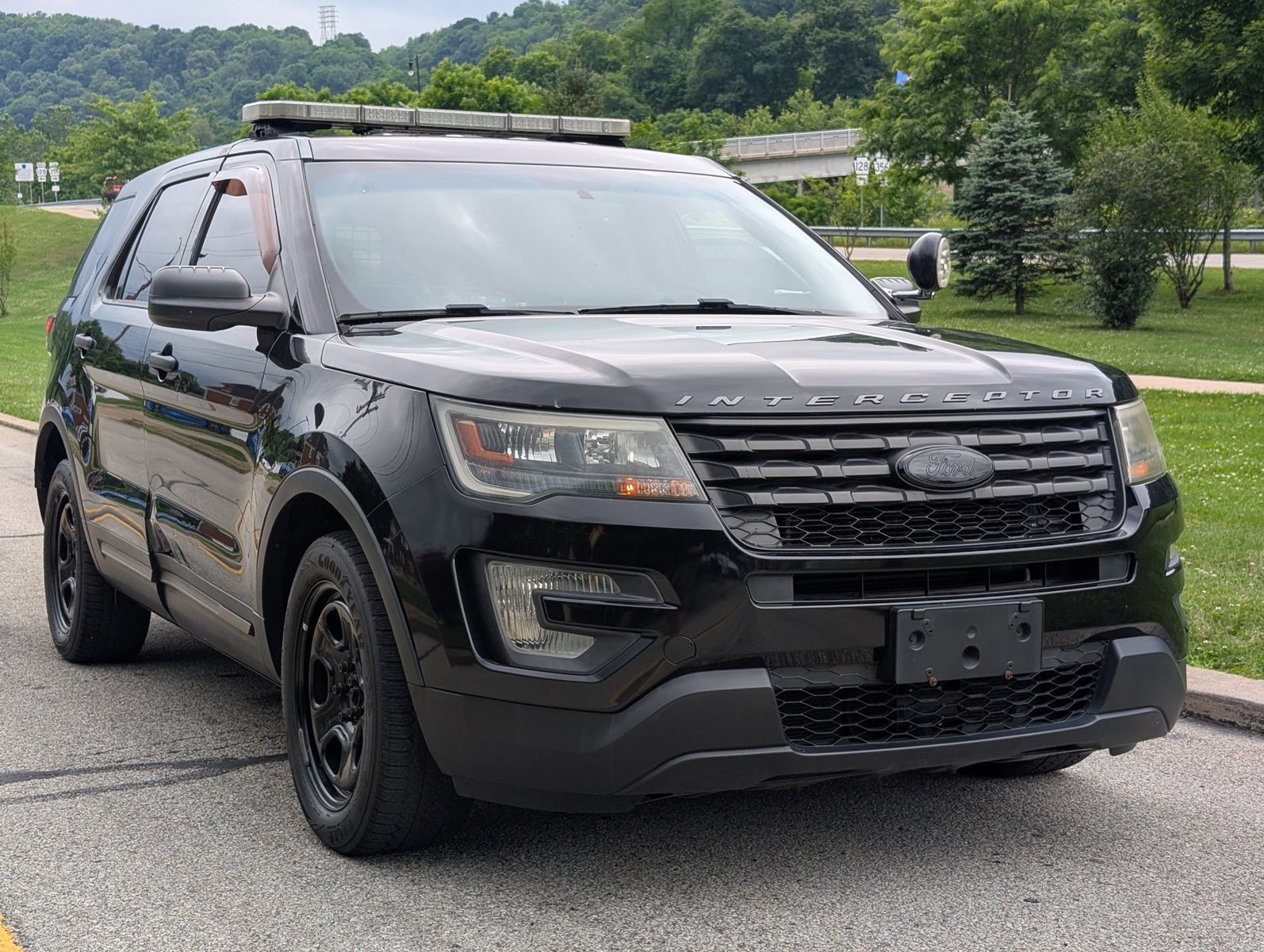 2016 Ford Utility Police Inter 1
