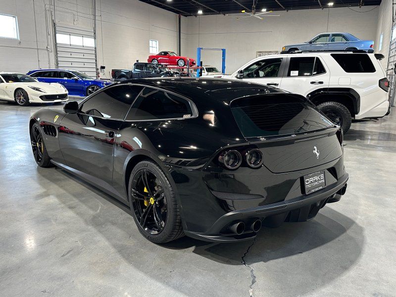 2018 Ferrari GTC4Lusso Base, photo 3
